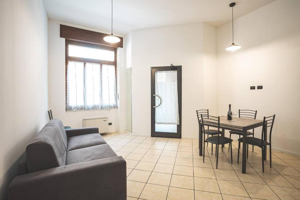 Al Torrente Apartment Monza - Milano + Free Wifi Seveso Buitenkant foto